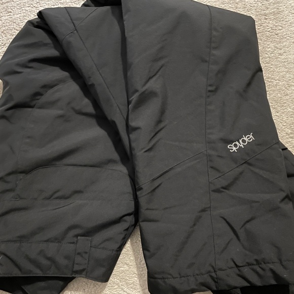 Spyder snow pants and hat - Picture 6 of 8